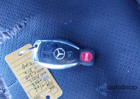 2008 Mercedes-Benz C 300 Luxury 4Matic/Sport 4Matic from USA, damaged, VIN WDDGF81X68F079177